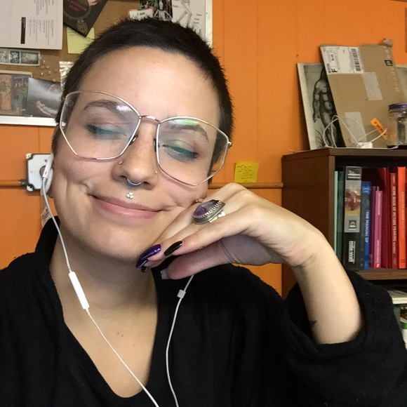 Meet your Posher, Nancy - Picture 1 of 1